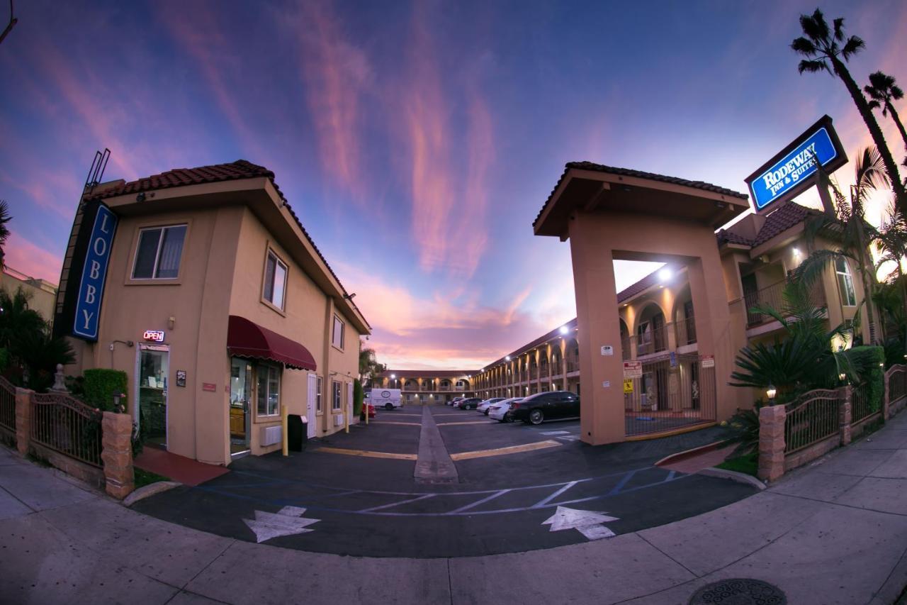 Rodeway Inn & Suites Bellflower Exterior foto